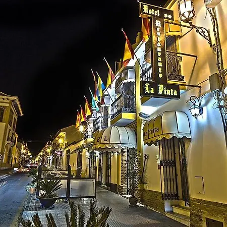 La Pinta Hotel 2*